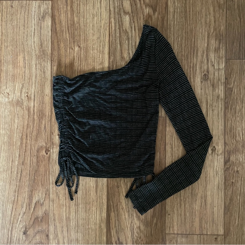 forever 21 one sleeve